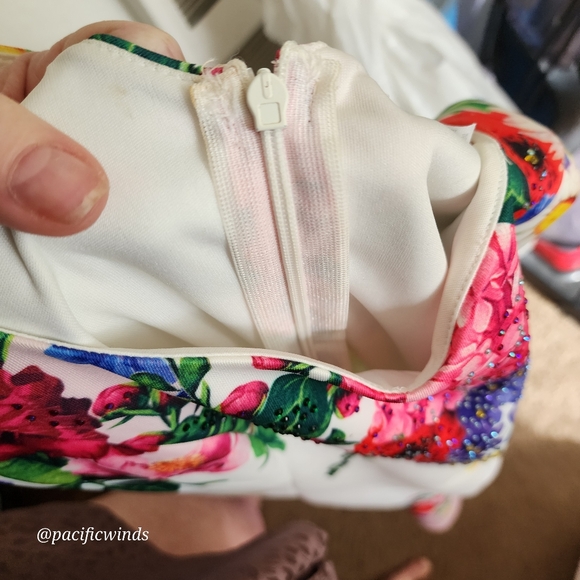 VENUS EMBELLISHED SWING DRESS SIZE XS FLORAL ☆ - Picture 10 of 10